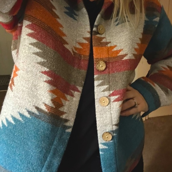 Small Aztec Shacket - Picture 4 of 4